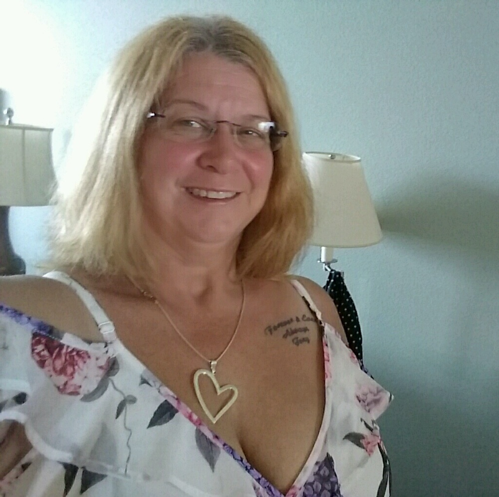 Meet your Posher, Angie